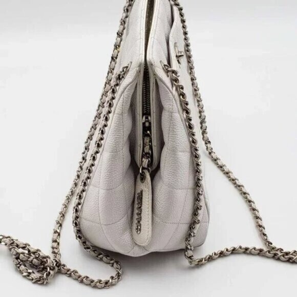 CHANEL Quilted Matelasse CC Logo Caviar Skin Chain Shoulder Bag 1600-082524 - Picture 5 of 15